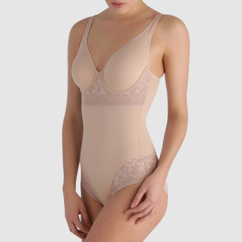 Playtex Expert in silhouette Underwired shaping lace body - Paola Fiorini
